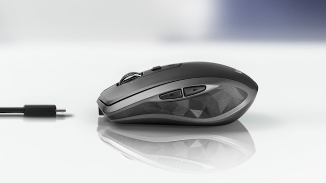 MX Anywhere 2S MX Anywhere 2S