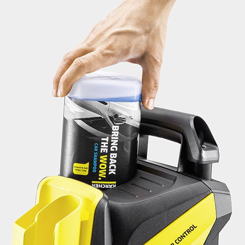 Innovativ innsettingsarmatur for Kärchers rengjøringsmiddelflasker. Innovativ innsettingsarmatur for Kärchers rengjøringsmiddelflasker.